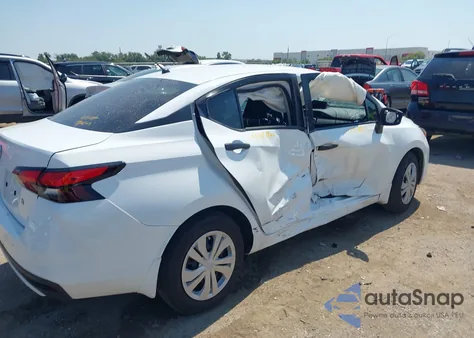 2025 Nissan Versa 1.6 S z USA, uszkodzony, nr VIN 3N1CN8DV3SL855870